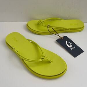 Olukai Aka Flip Flop Sandals Size 8 in Citron Neon Green Summer Resortwear NEW
